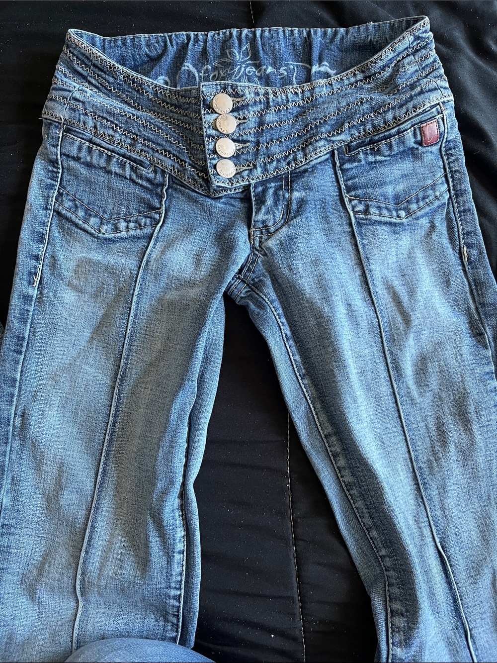 Embellished Waist Flare foxy Jeans — Blue
